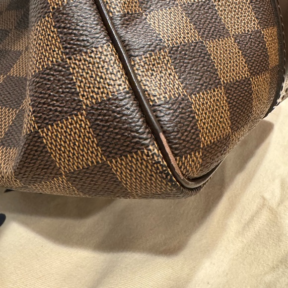 Louis Vuitton Speedy Bandoulière 30 in Damier Ebene - Picture 6 of 11